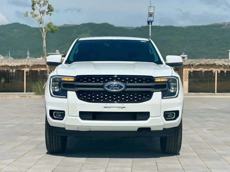 Ford Ranger XLS AT 4×2 20251