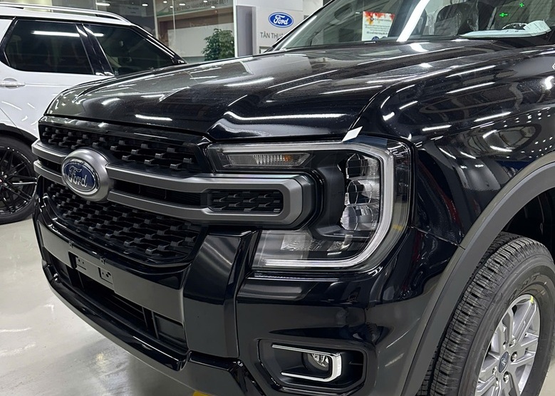 Ford Ranger XLS AT 4×4 20252